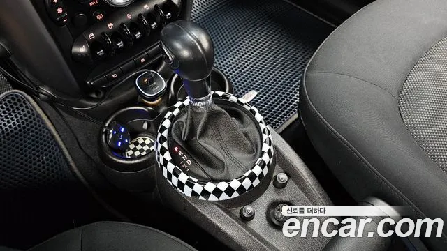 MINI Countryman 2012 thumb 9
