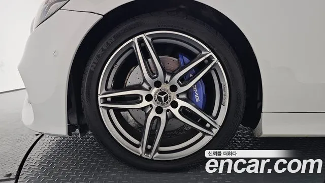 Mercedes-Benz E-Класс 2019 thumb 4