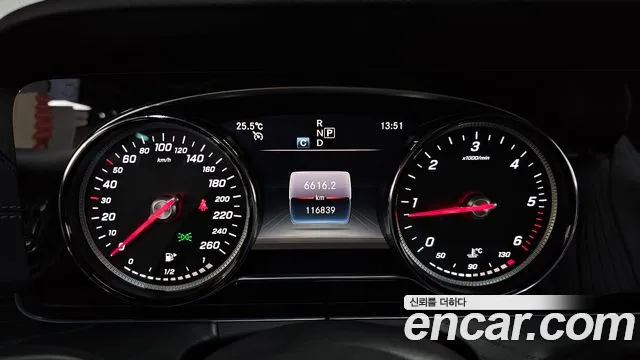 Mercedes-Benz E-Класс 2019 thumb 7