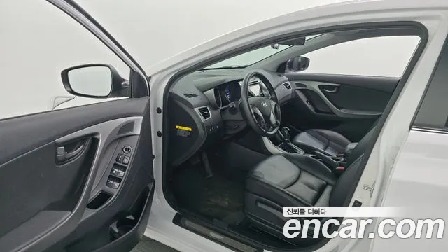Hyundai Avante 2014 thumb 10