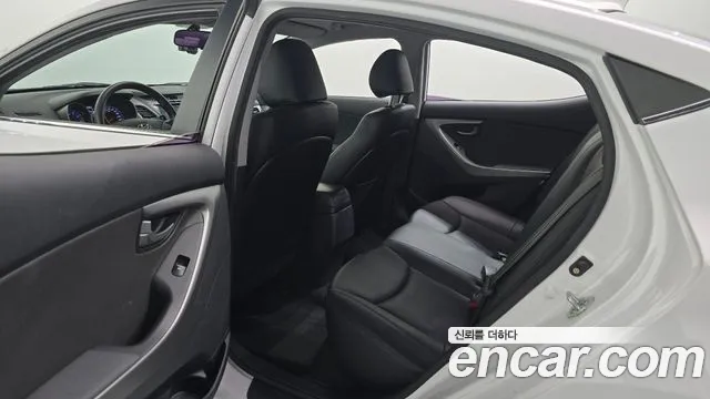 Hyundai Avante 2014 thumb 12