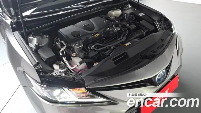 Toyota Camry 2024 thumb 6