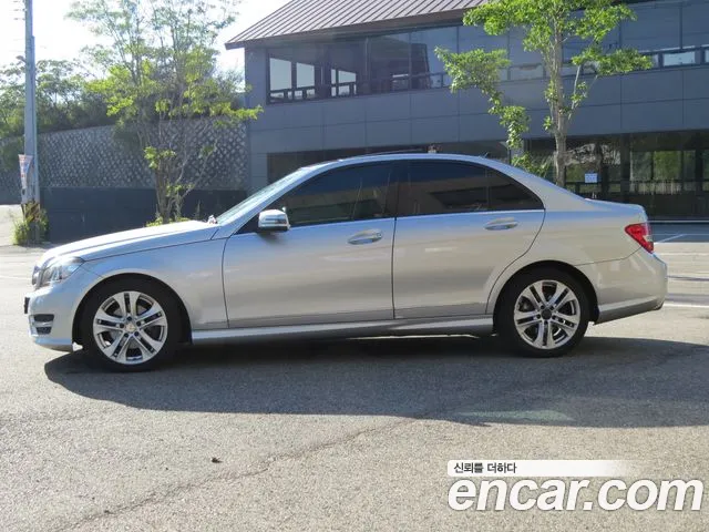 Mercedes-Benz C-Класс 2012 thumb 4