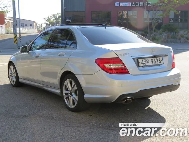 Mercedes-Benz C-Класс 2012 thumb 5