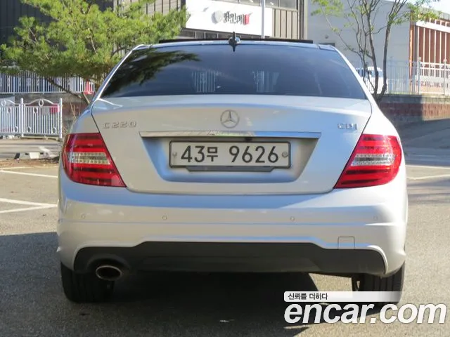 Mercedes-Benz C-Класс 2012 thumb 6