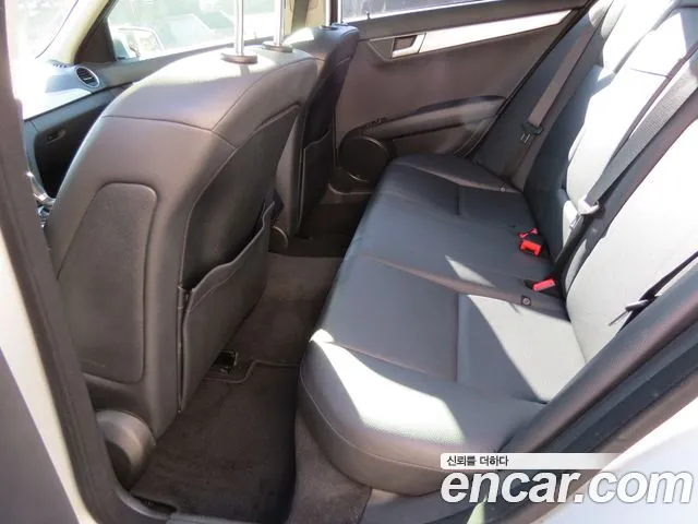 Mercedes-Benz C-Класс 2012 thumb 10