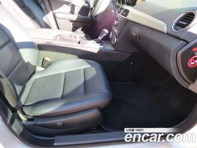 Mercedes-Benz C-Класс 2012 thumb 11