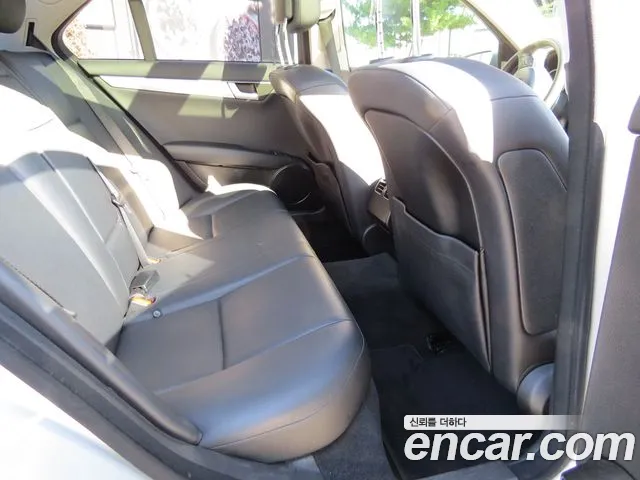 Mercedes-Benz C-Класс 2012 thumb 12