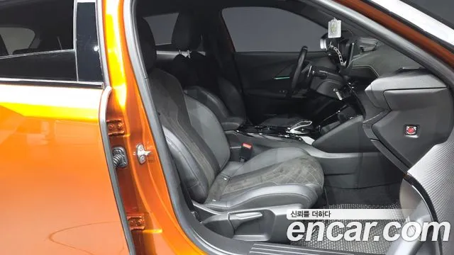 Peugeot 2008 2021 thumb 11