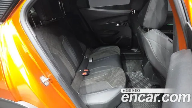Peugeot 2008 2021 thumb 12