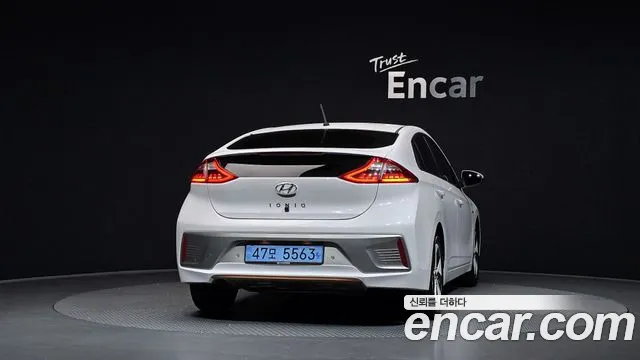 Hyundai IONIQ 6 2017 thumb 4