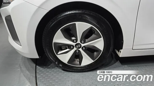 Hyundai IONIQ 6 2017 thumb 5