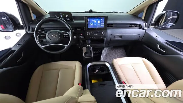 Hyundai Staria 2023 thumb 7