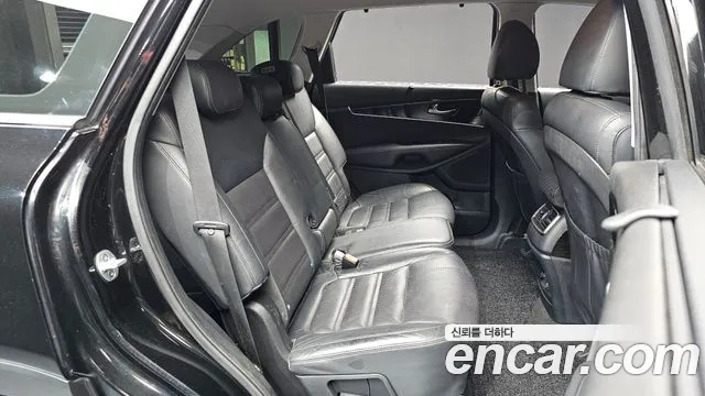 Kia Sorento 2017 thumb 12
