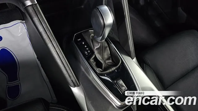 Renault-KoreaSamsung Koleos 2018 thumb 9