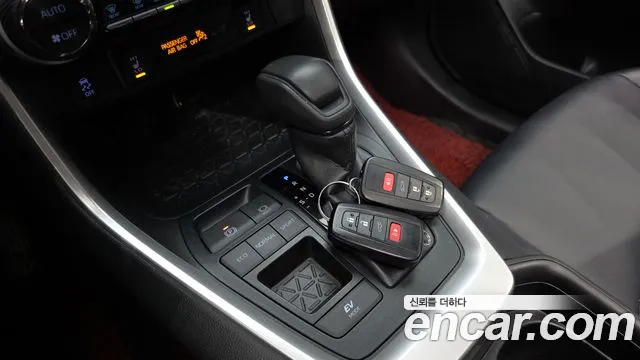 Toyota RAV4 2019 thumb 9