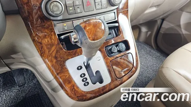 Kia Carnival 2012 thumb 9