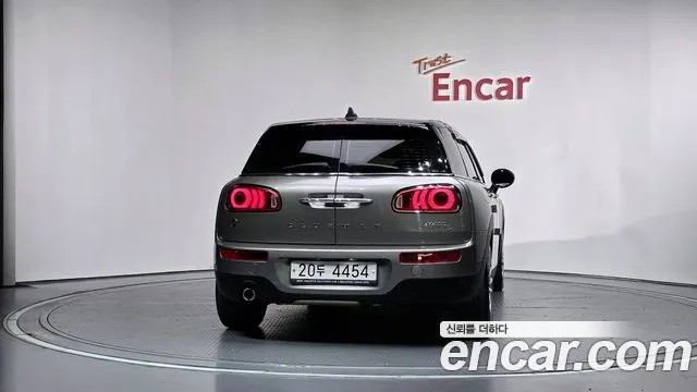 MINI Clubman 2019 thumb 4
