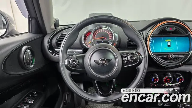 MINI Clubman 2019 thumb 12