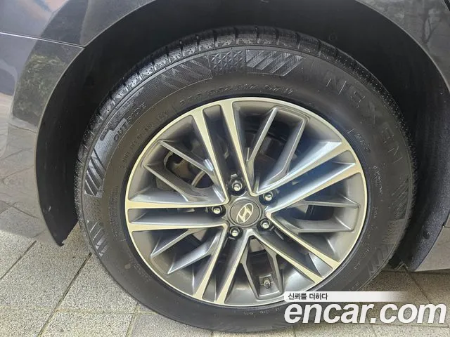 Hyundai Grandeur 2016 thumb 8