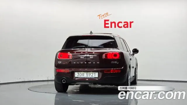 MINI Clubman 2018 thumb 3