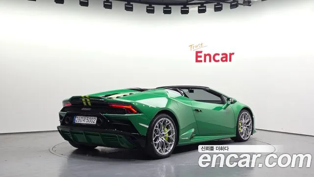 Lamborghini Huracan 2022 thumb 2