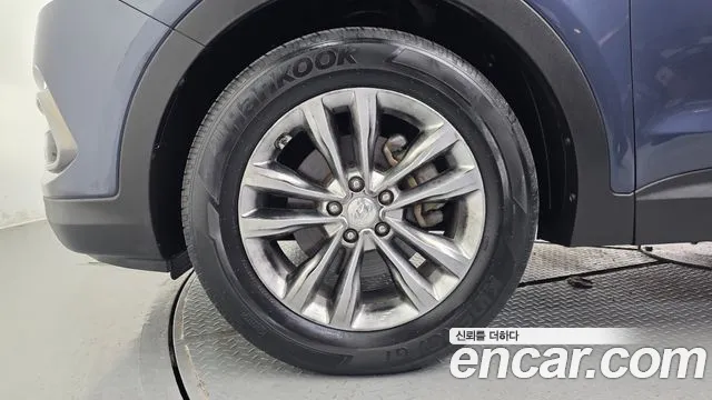 Hyundai Santa Fe 2017 thumb 5