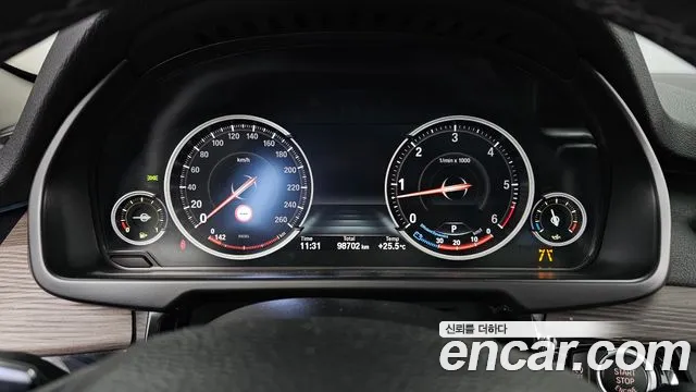 BMW X5 2017 thumb 8