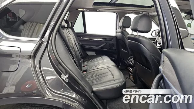 BMW X5 2017 thumb 12