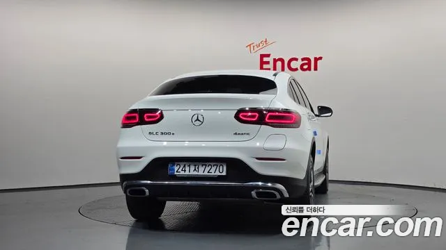 Mercedes-Benz GLC 2023 thumb 4
