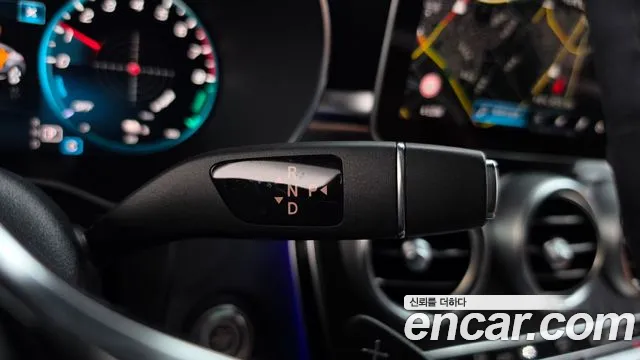 Mercedes-Benz GLC 2023 thumb 9