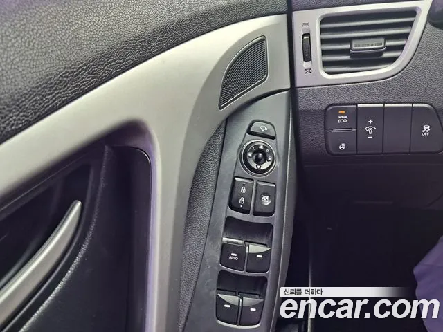 Hyundai Avante 2014 thumb 8