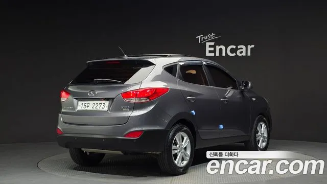 Hyundai Tucson 2010 thumb 2