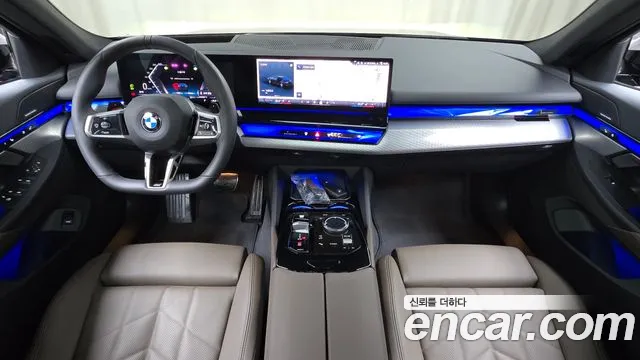 BMW 5-Series 2025 thumb 6