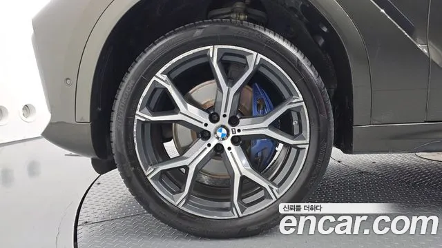 BMW X6 2022 thumb 4