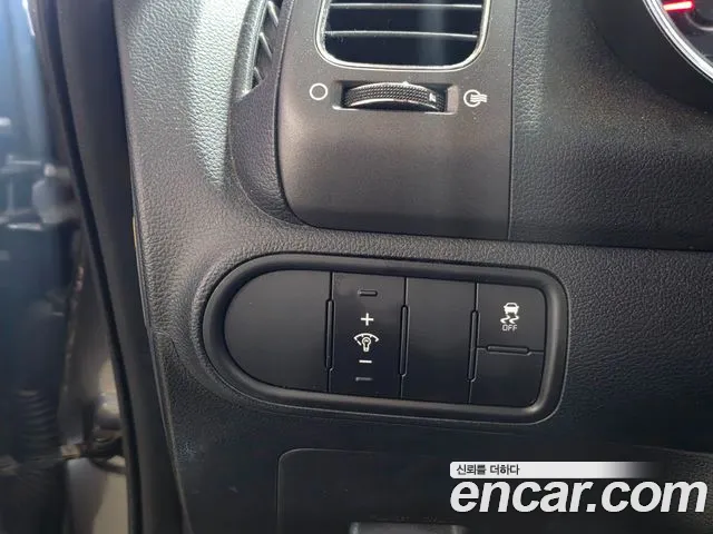 Kia K3 2016 thumb 7