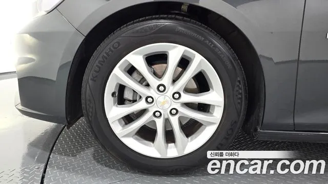 ChevroletGMDaewoo Malibu 2017 thumb 5