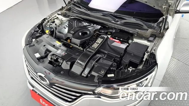 Renault-KoreaSamsung Megane 2016 thumb 6