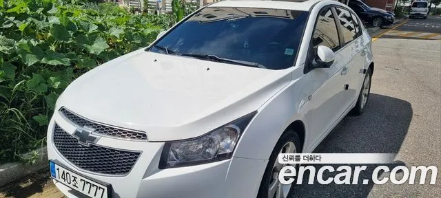 ChevroletGMDaewoo Cruze 2012 thumb 2
