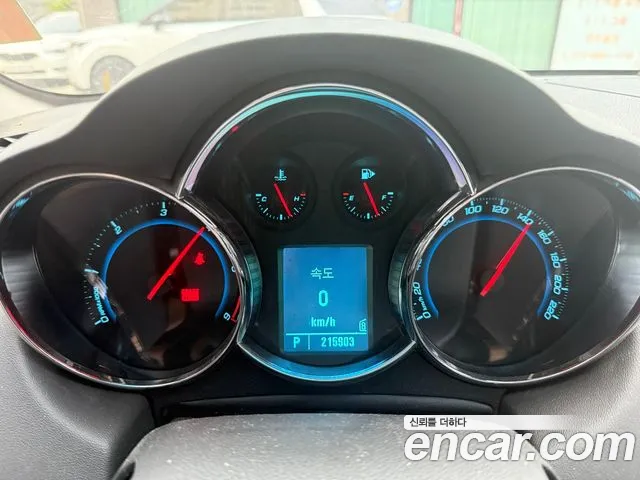 ChevroletGMDaewoo Cruze 2012 thumb 4