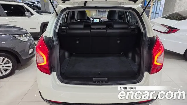 KG_Mobility_Ssangyong KORANDO 2014 thumb 9