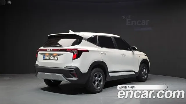 Kia Seltos 2022 thumb 2