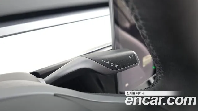 Tesla Model Y 2024 thumb 9
