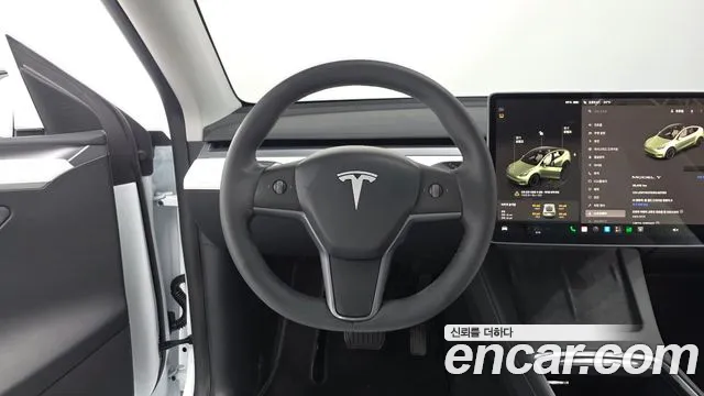 Tesla Model Y 2024 thumb 12