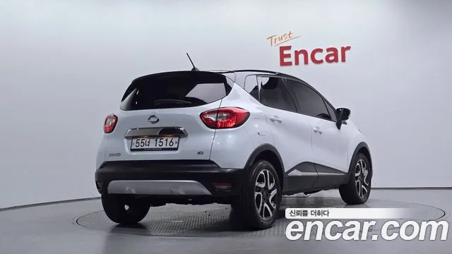 Renault-KoreaSamsung Captur 2017 thumb 2