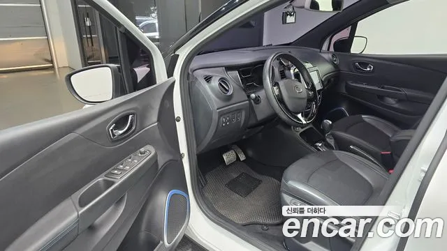 Renault-KoreaSamsung Captur 2017 thumb 10