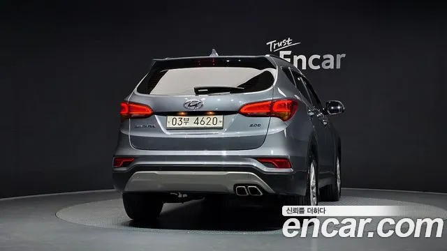 Hyundai Santa Fe 2017 thumb 4