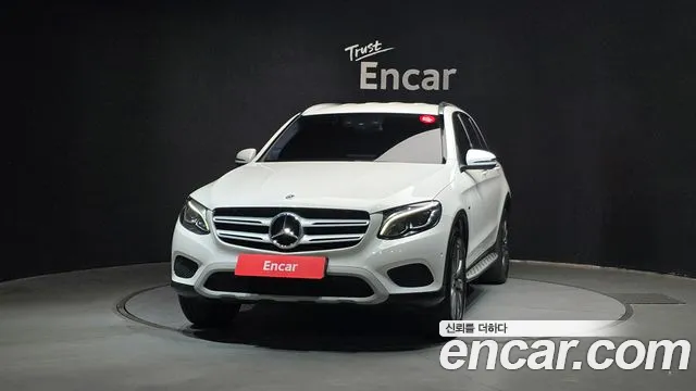 Mercedes-Benz GLC 2018 thumb 3