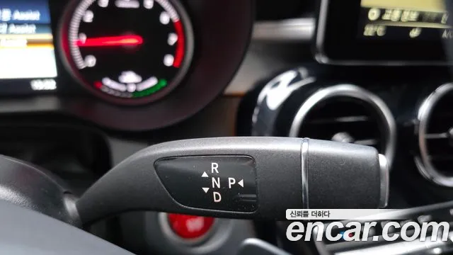 Mercedes-Benz GLC 2018 thumb 9