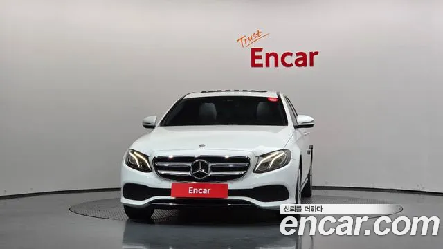 Mercedes-Benz E-Класс 2018 thumb 3
